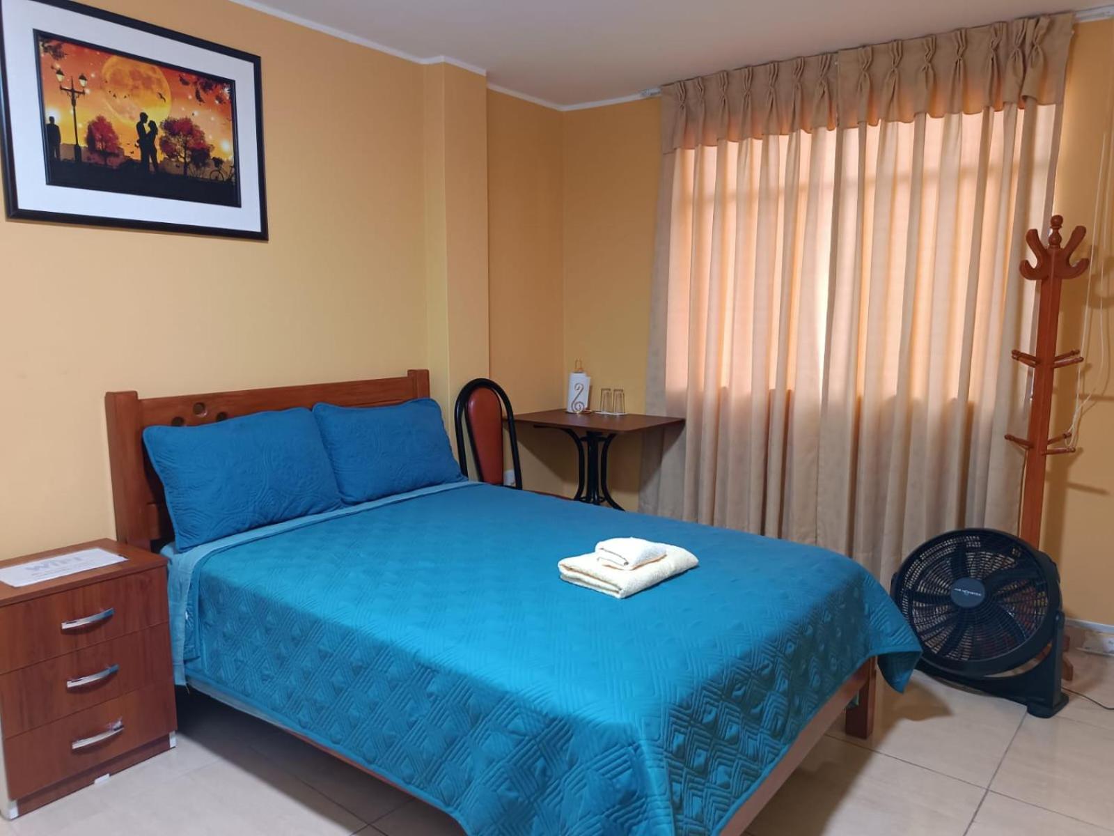 Close To Airport - Free One Time Pickup - A Y J Familia Lima Quarto foto