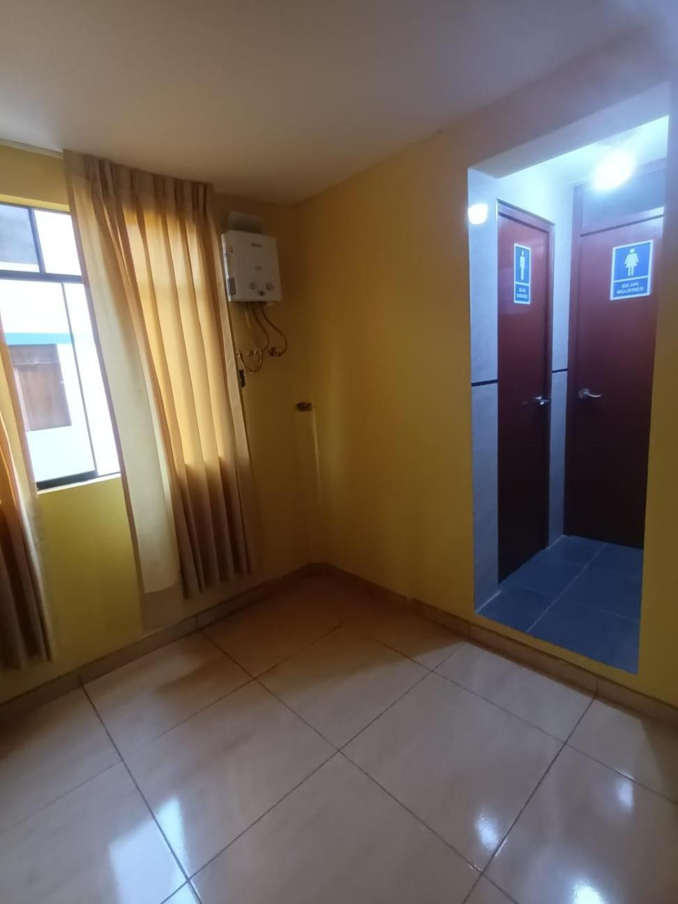 Close To Airport - Free One Time Pickup - A Y J Familia Lima Quarto foto