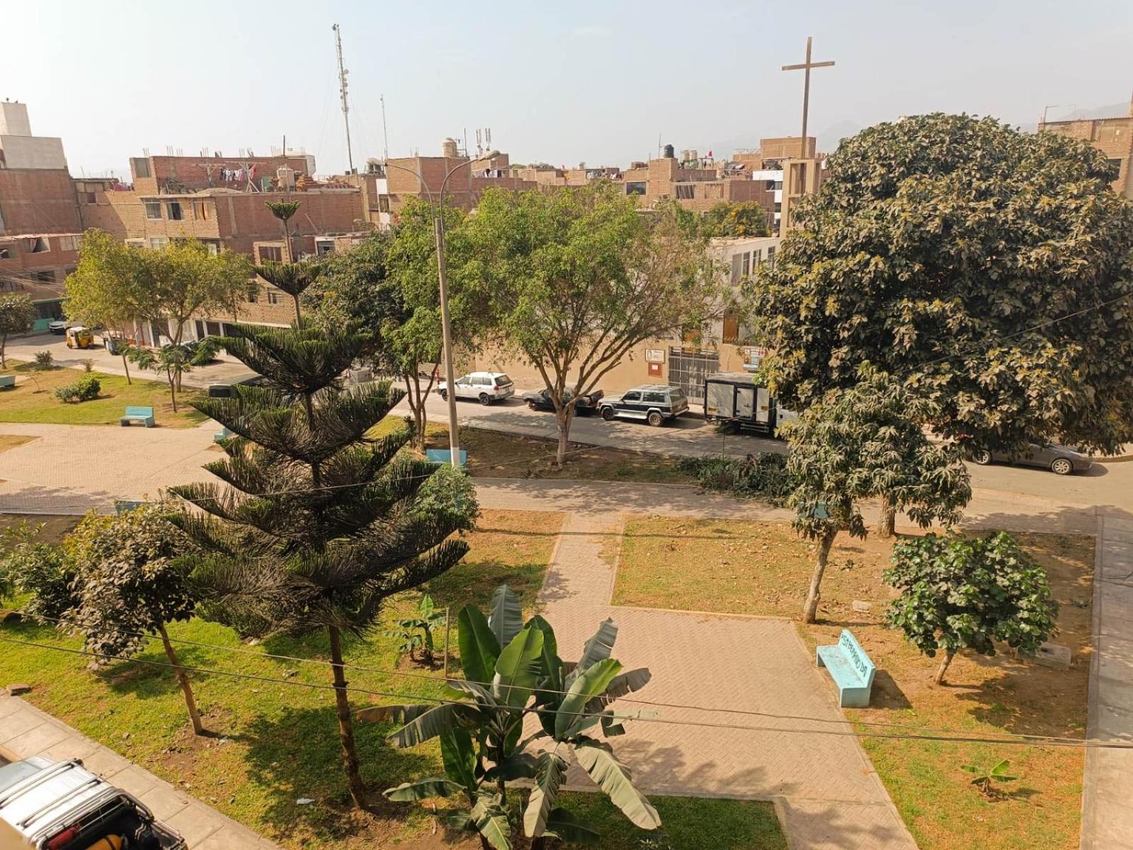 Close To Airport - Free One Time Pickup - A Y J Familia Lima Exterior foto