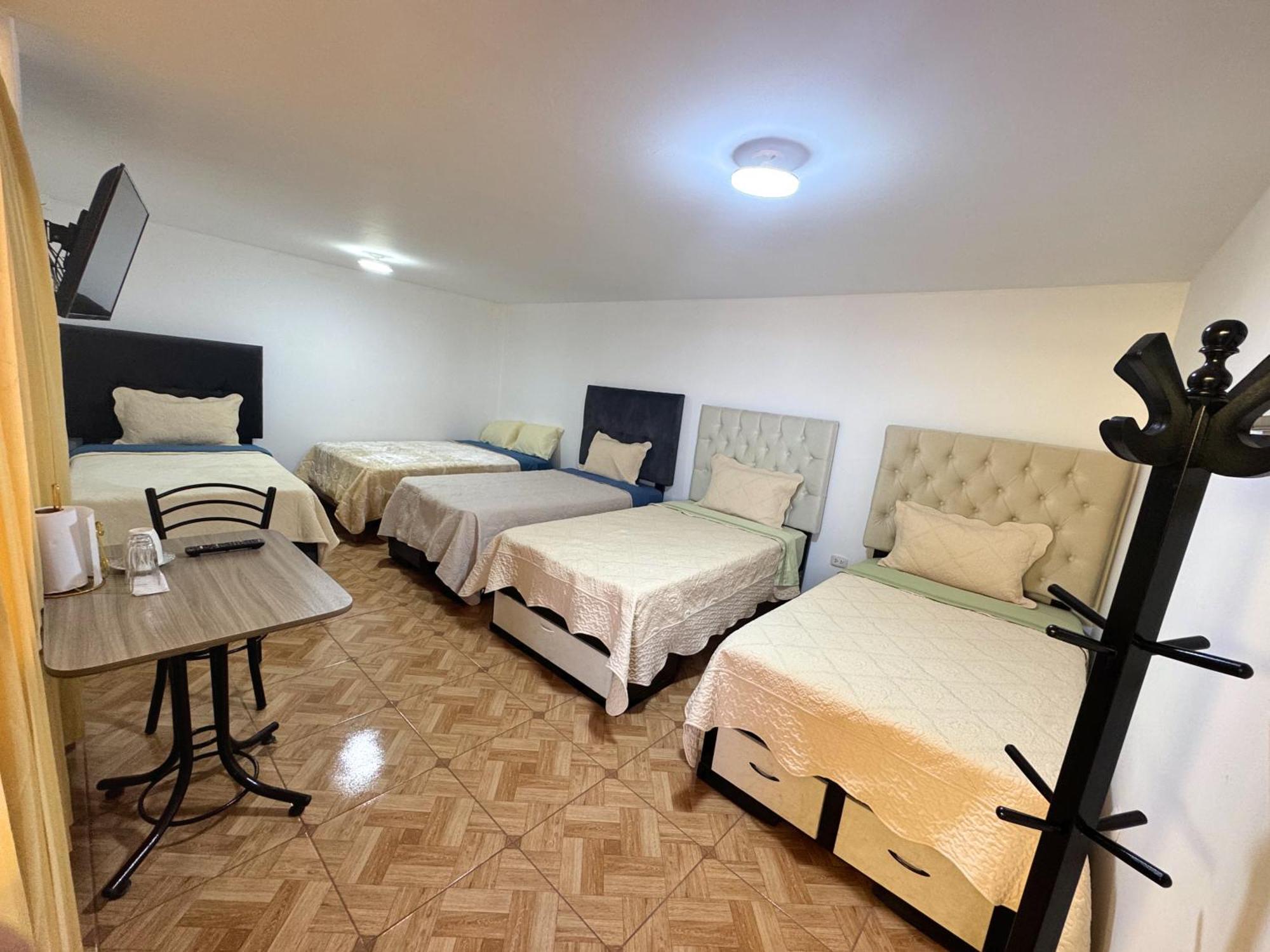 Close To Airport - Free One Time Pickup - A Y J Familia Lima Exterior foto