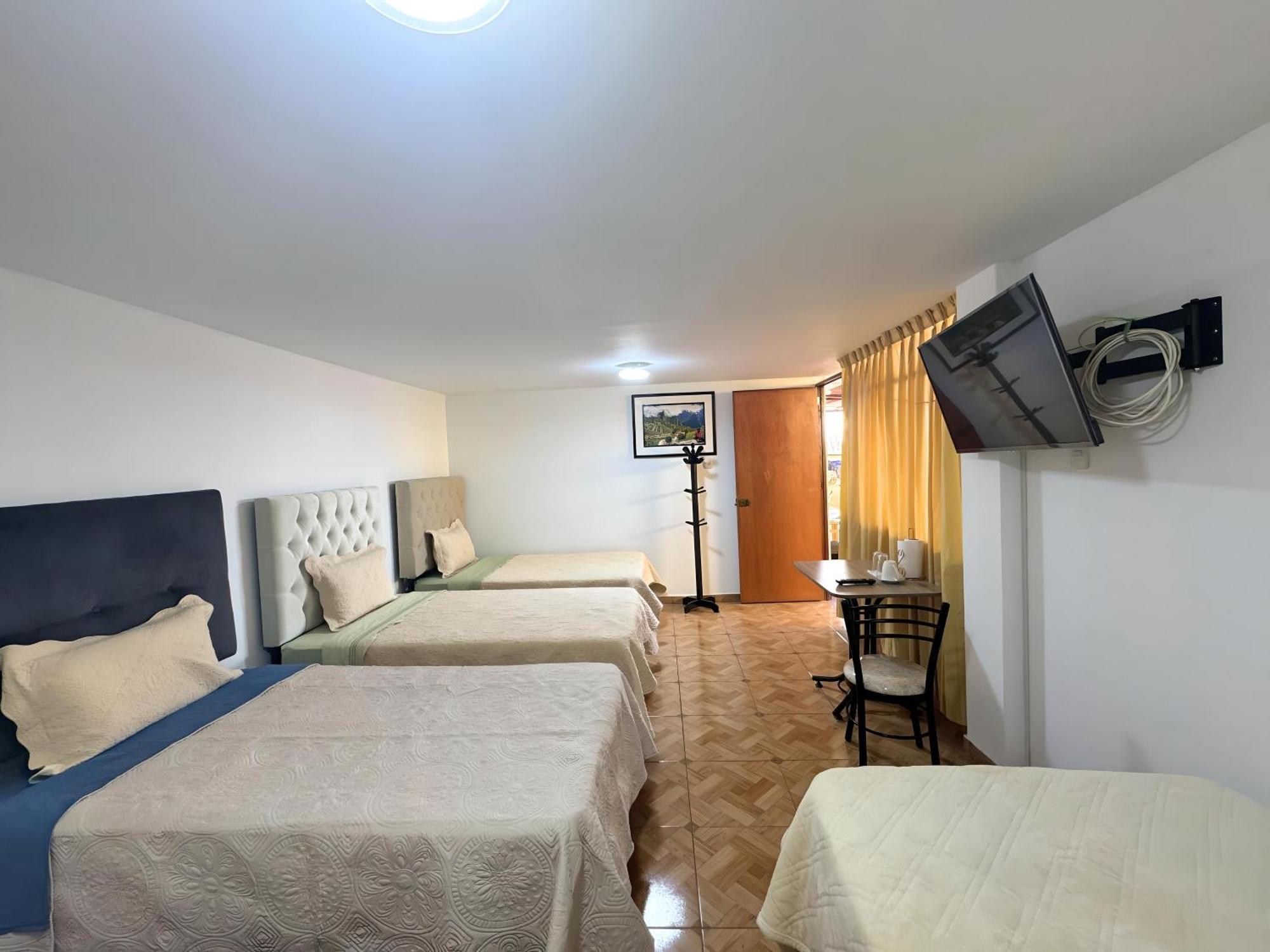 Close To Airport - Free One Time Pickup - A Y J Familia Lima Exterior foto